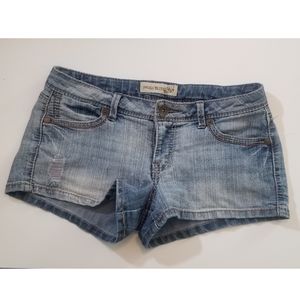 :::::SOLD::::EBAY Paris Blues Distressed Jean Shorts size 7